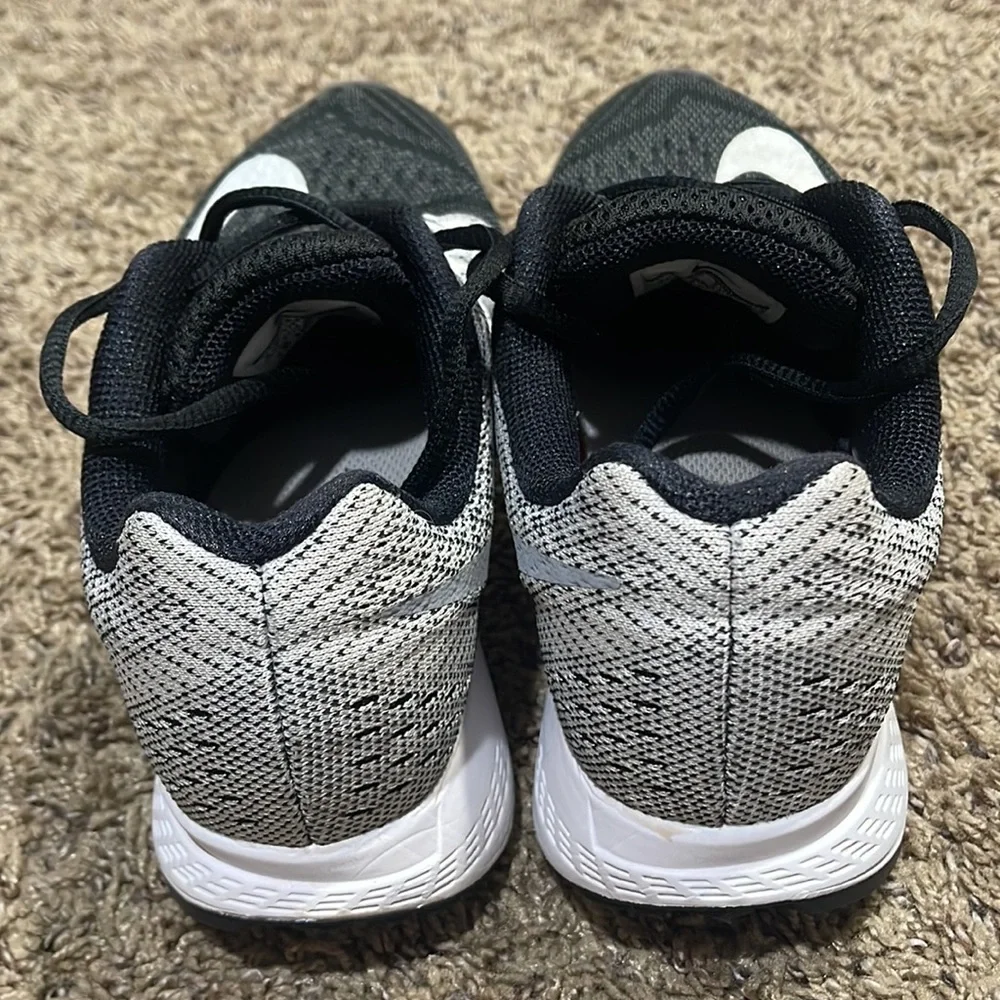 Nike Womens Air Zoom Elite 8 748589-001 Black Running Shoes Sneakers Size 6.5